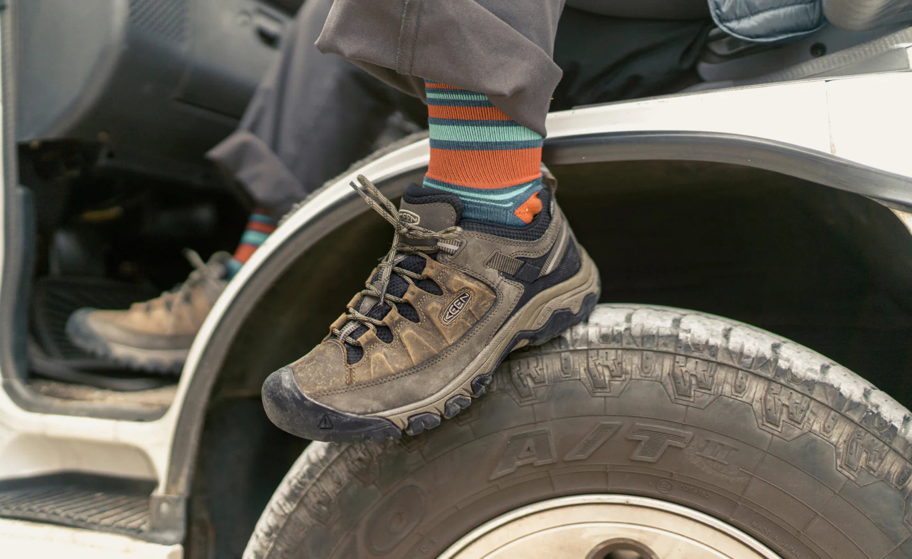 Men's Targhee III Waterproof Wide | Bungee Cord/Black - Image 7