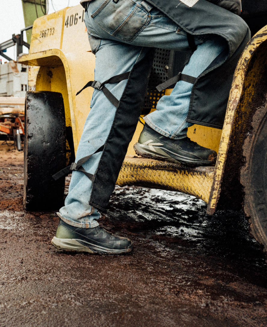 Men's Targhee Blur Waterproof Work Boot (Carbon Toe) | Forest Night/Black - Image 6