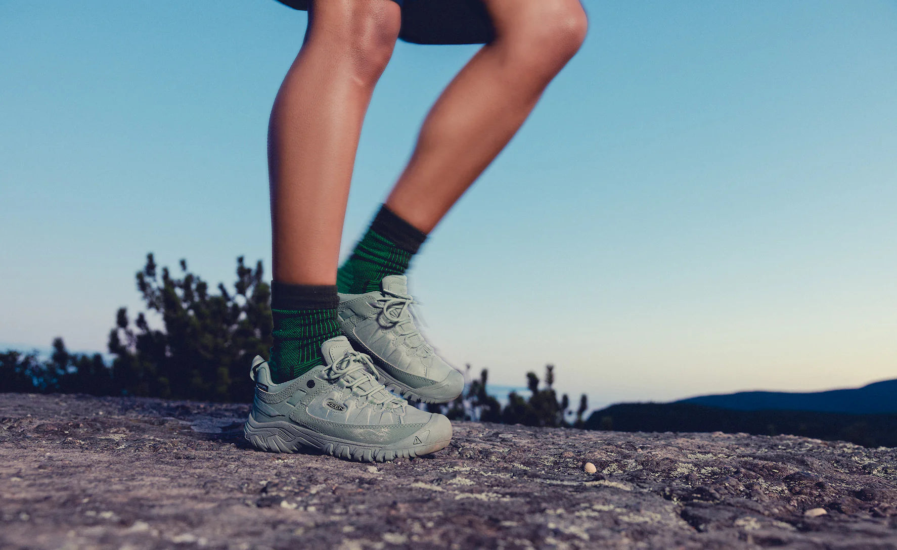 Women's Targhee EXP Waterproof Hiking Shoe | Lily Pad/Lily Pad - Image 7
