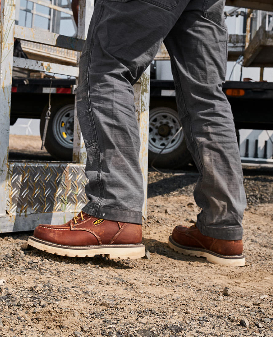 Men's Cincinnati 6 Waterproof 90° Heel Boot (Carbon Toe) | Tuscan Red/Sandshell - Image 8