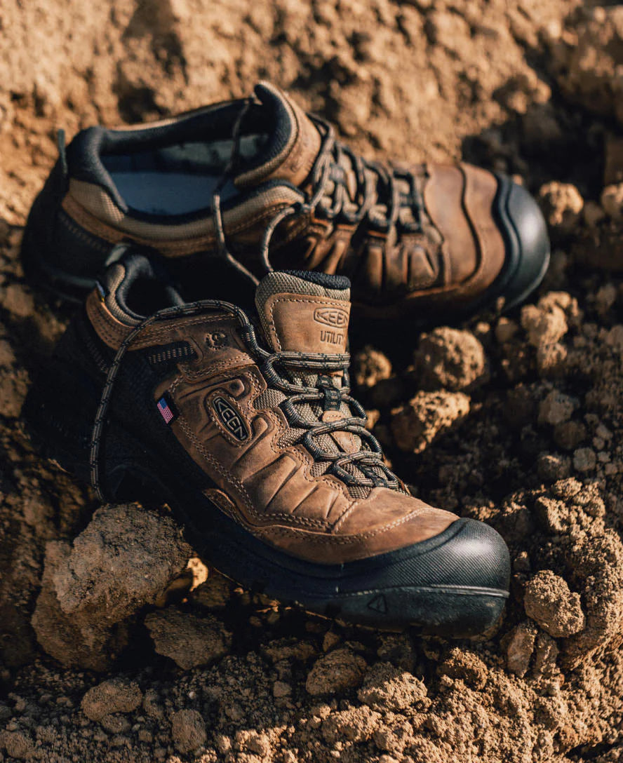 Men's Targhee IV Waterproof Work Shoe (Carbon Toe) | Dark Earth/Black - Image 8